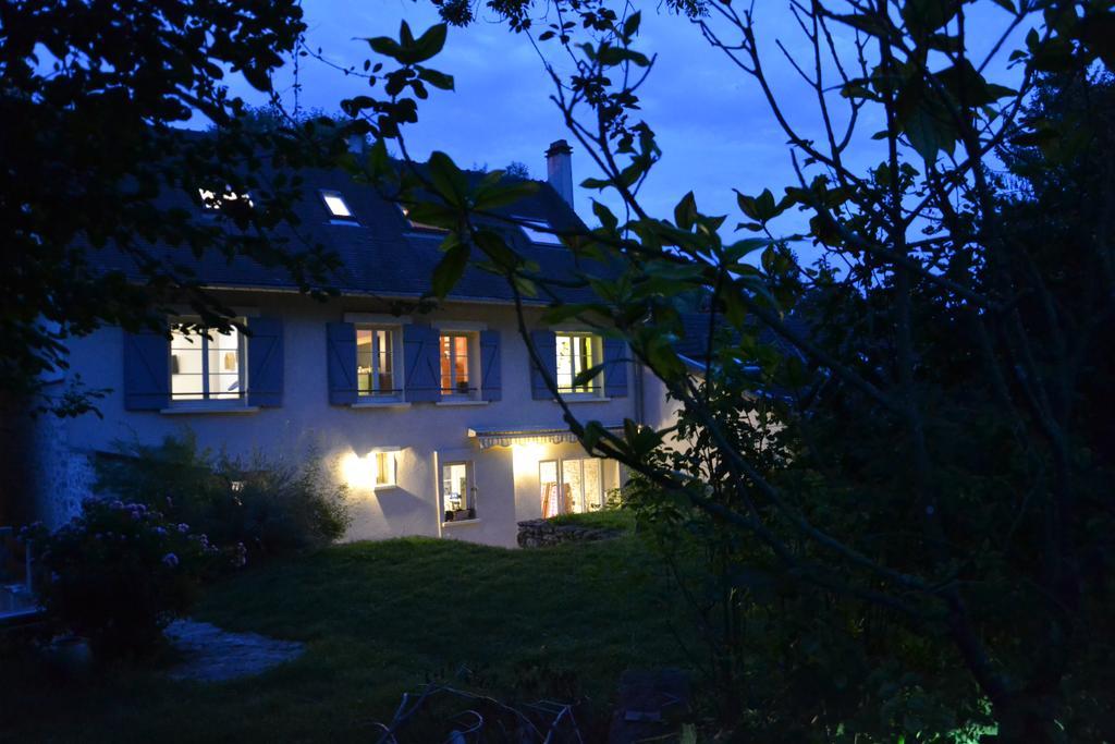 Chambres D'Hotes Villa De Vienne-En-Arthies Exterior photo