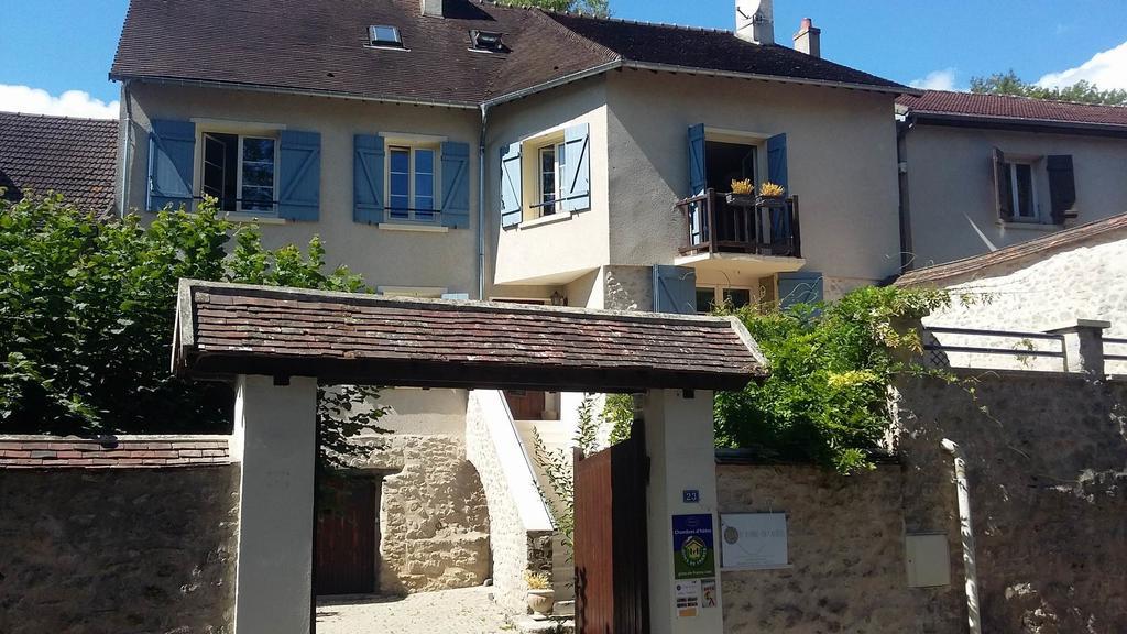 Chambres D'Hotes Villa De Vienne-En-Arthies Exterior photo